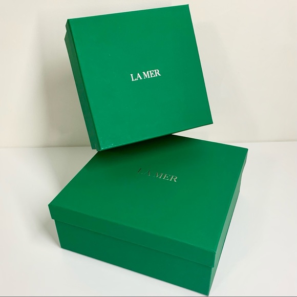 Beauty & Skincare Trunk Set - Picture 4 of 11